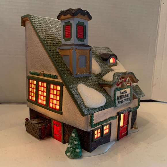 Dept 56 Santa's Bell Repair North Pole Village Lighted Christmas Building 1996 - Picture 2 of 10
